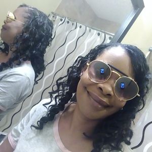 Meet your Posher, Rhonda